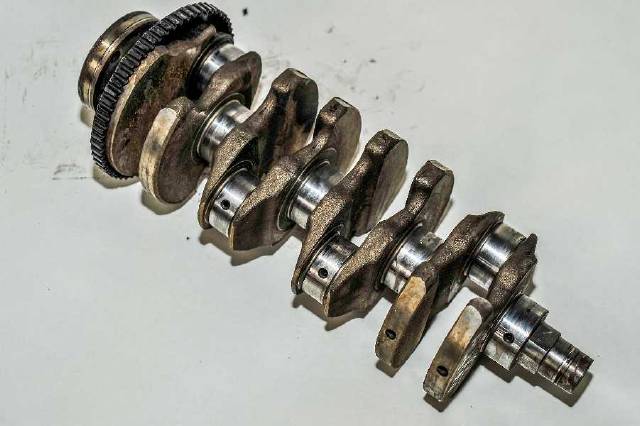 VOLVO 960 ÇIKMA YEDEK PARÇA MOTOR KRANK_912